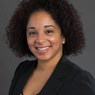 Evelyn Cabrera Evelyn Cabrera, 211 call center manager and senior bilingual community resource specialist