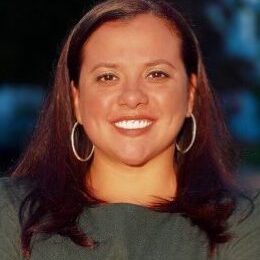 KarenAlzate pic_cropped KarenAlzate pic_cropped